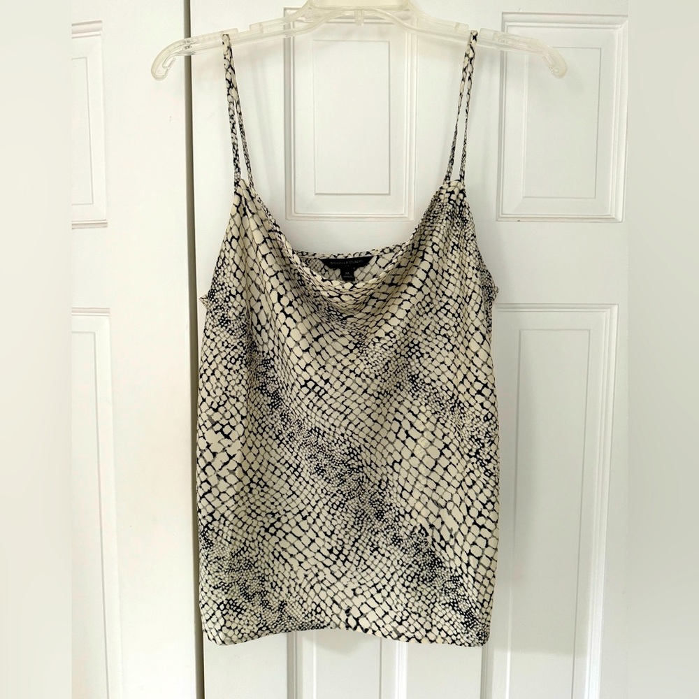 Banana Republic dressy snake skin pattern tank. Size Medium
